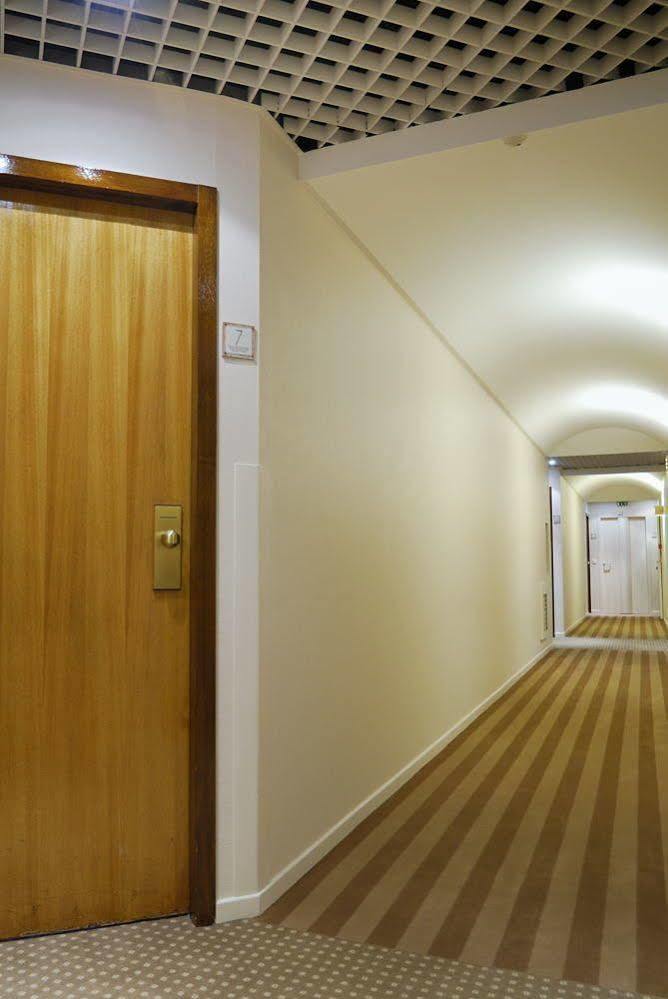 Hotel Hospitel Paris Exterior photo